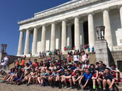 Students at the Lincoln memorial